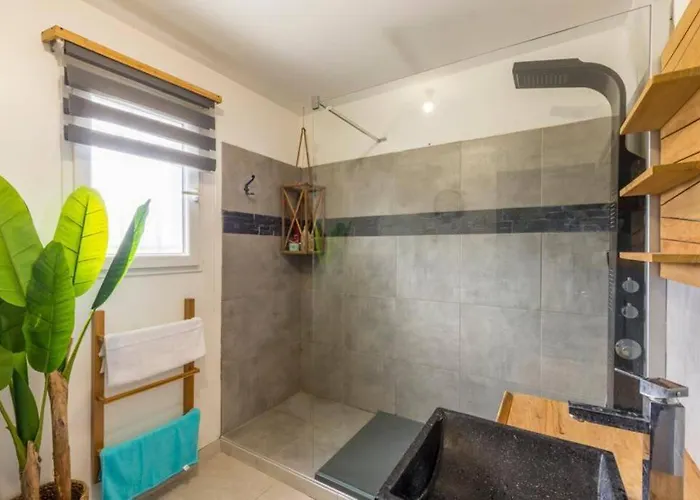 Villa Avec Piscine Au Calme 6 Personnes